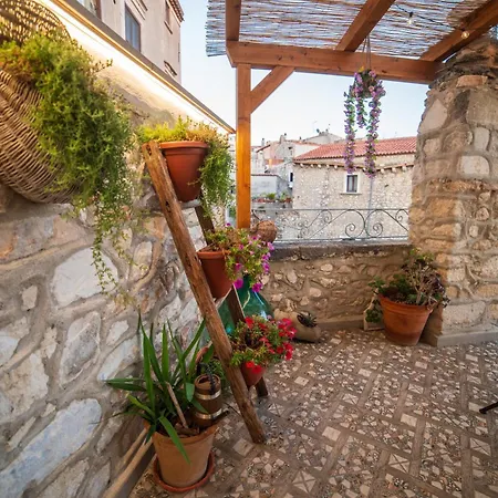 Dimora San Valentino Pensión 3*